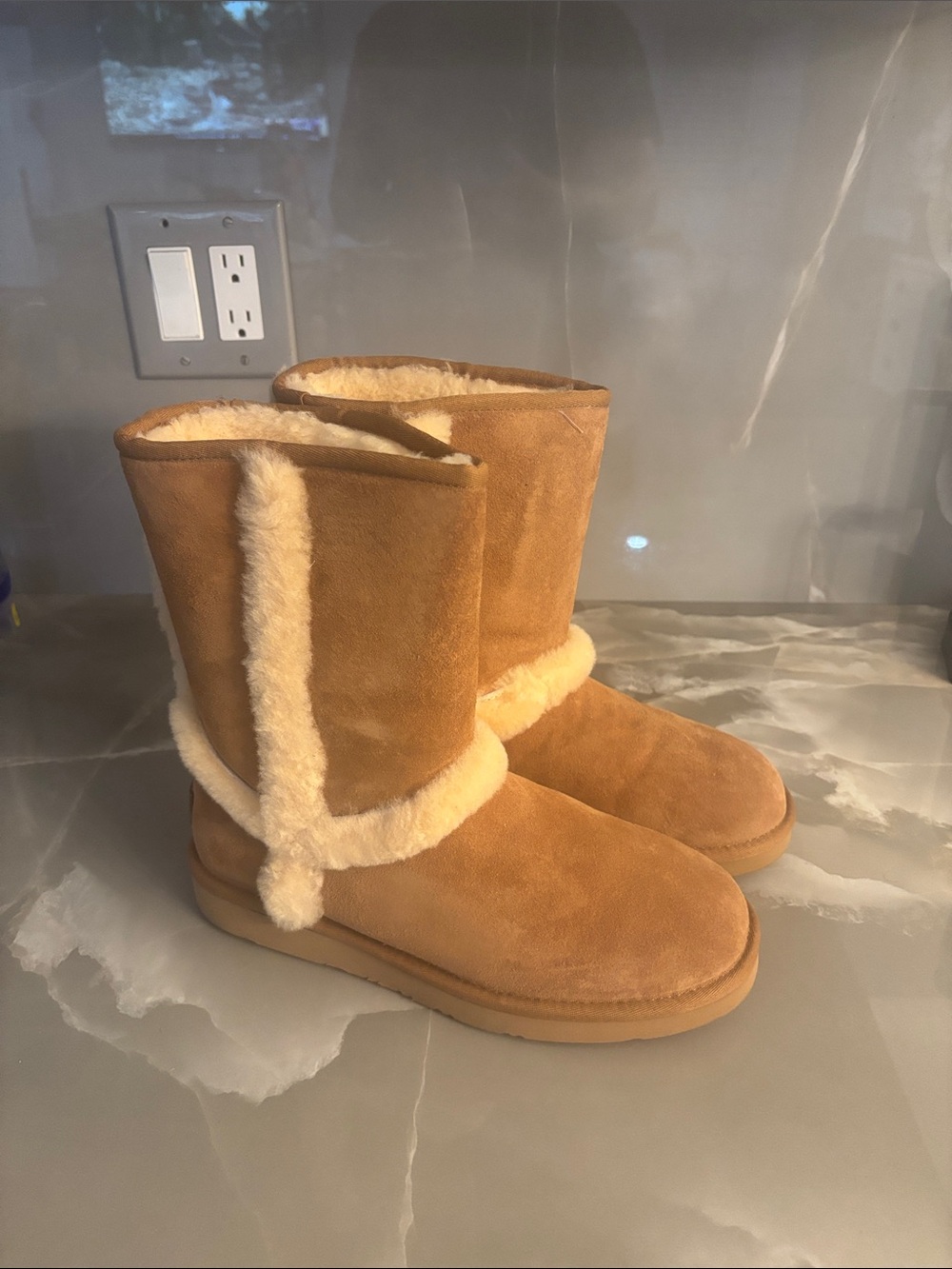 UGG Australia Women's Carter ankle boots